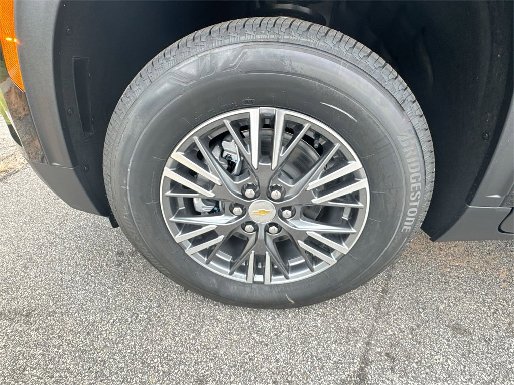 New 2026 Chevrolet Traverse LT image 12