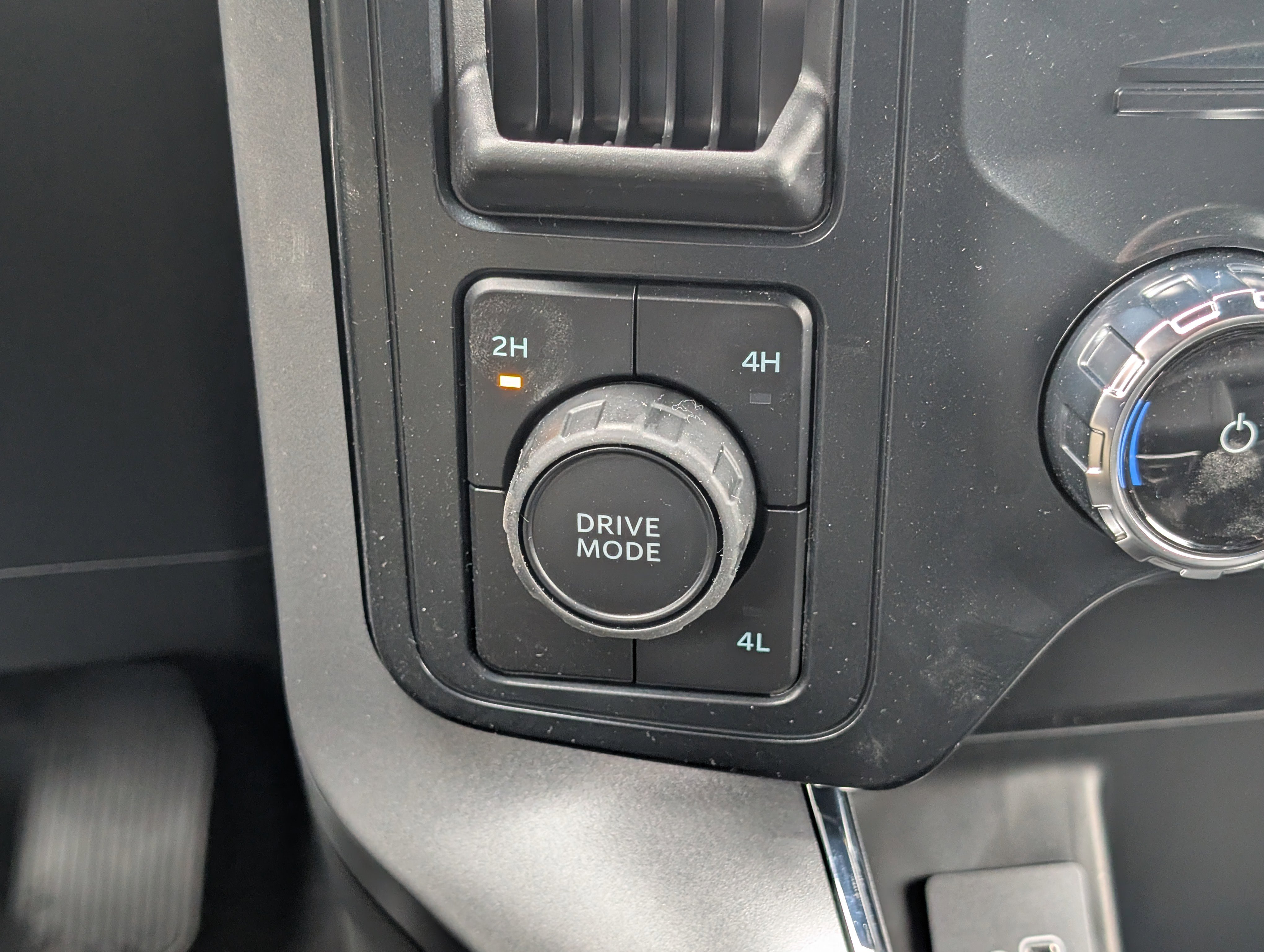 New 2026 Ford F150 XLT w/ Equipment Group 302A MID image 20