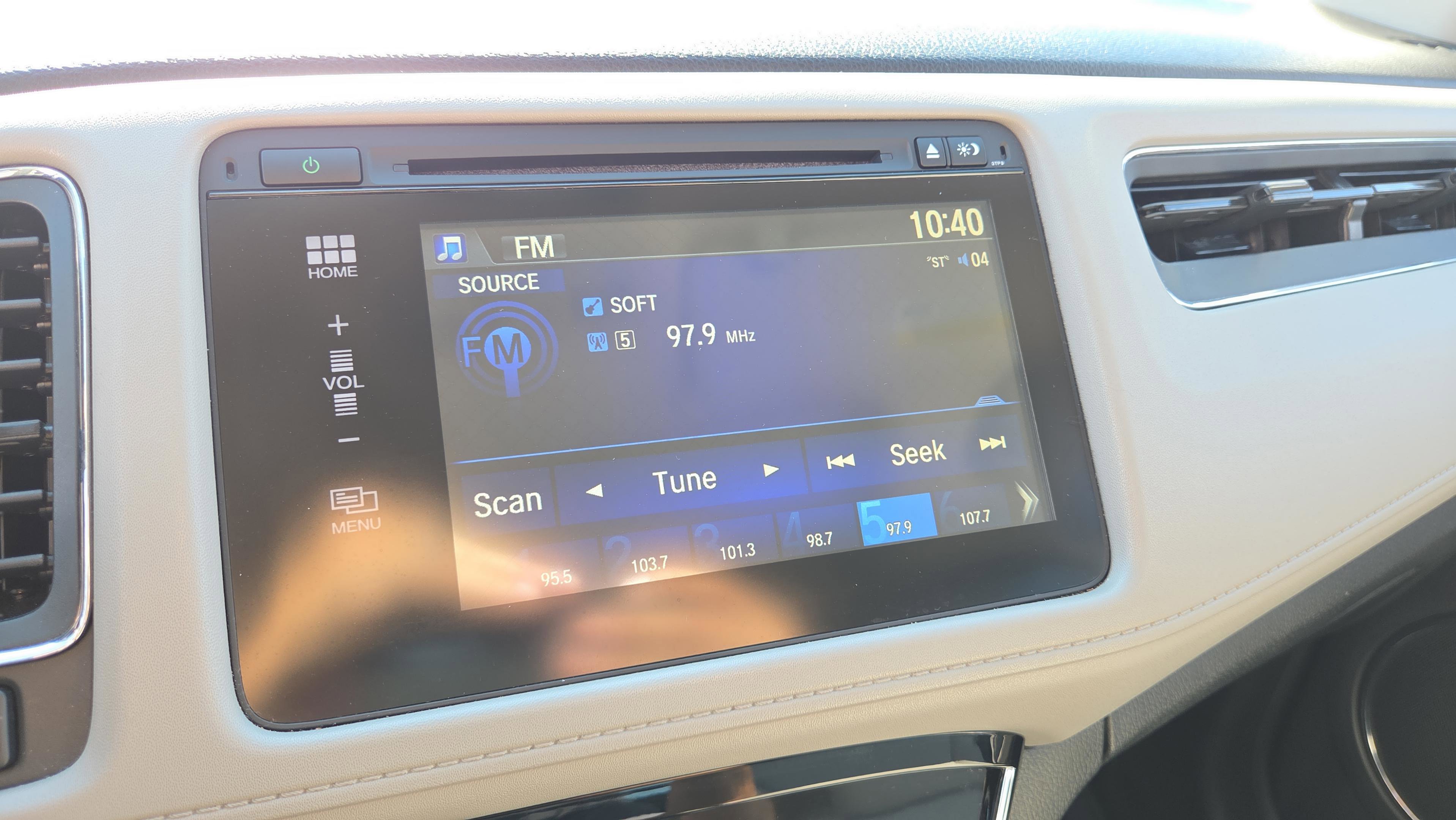 Certified 2018 Honda HR-V EX image 33