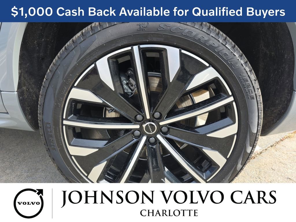 New 2026 Volvo XC90 T8 Plus w/ Protection Package Premier image 38