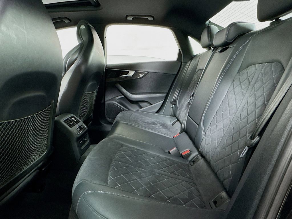 Used 2023 Audi S4 Premium Plus w/ Premium Plus Package image 13