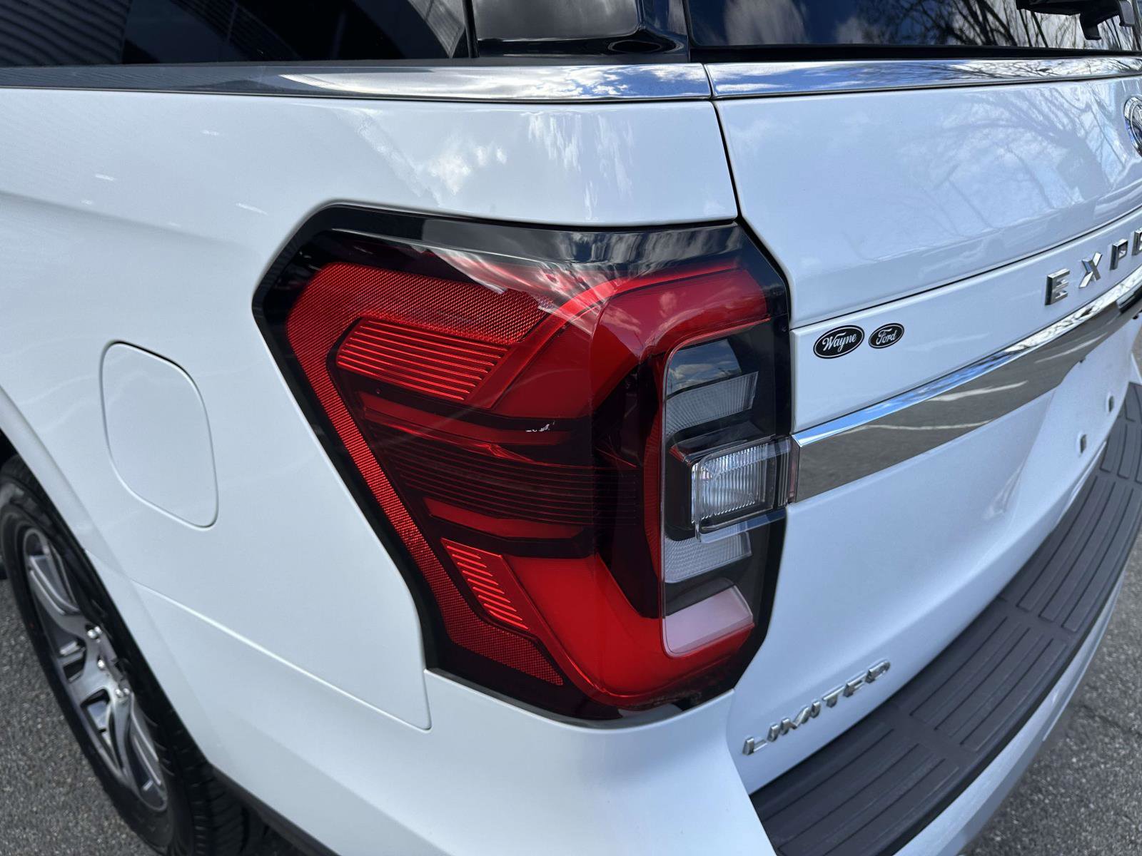 Certified 2024 Ford Expedition Max Limited AWD/4WD image 10