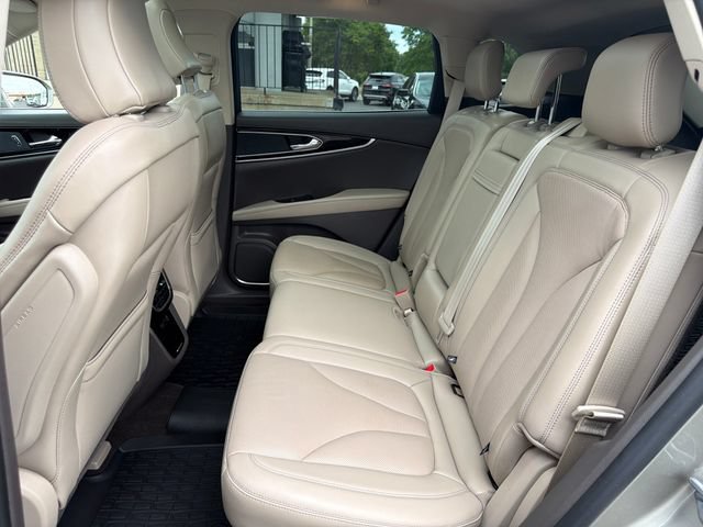 Used 2023 Lincoln Nautilus Reserve AWD/4WD image 28