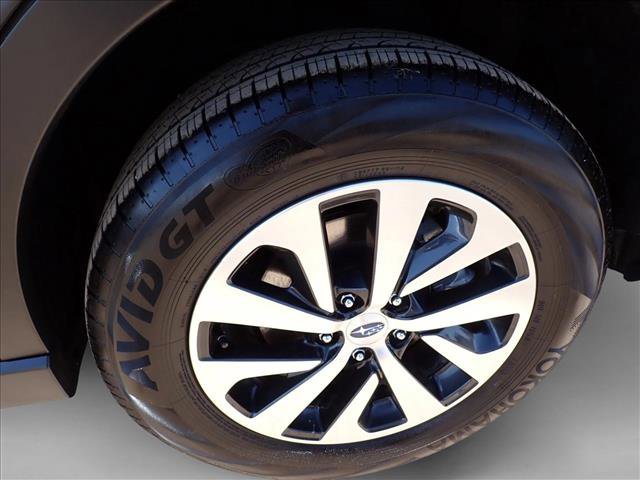 Used 2025 Subaru Outback Premium AWD/4WD image 7