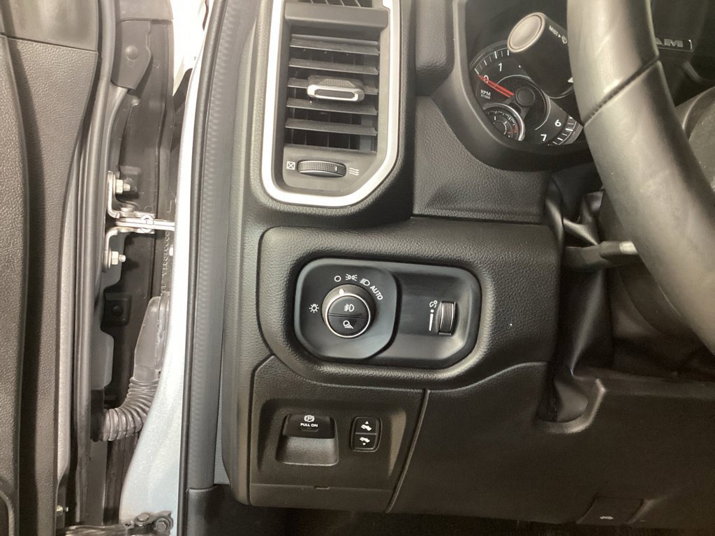 Used 2022 RAM 1500 Big Horn AWD/4WD image 13