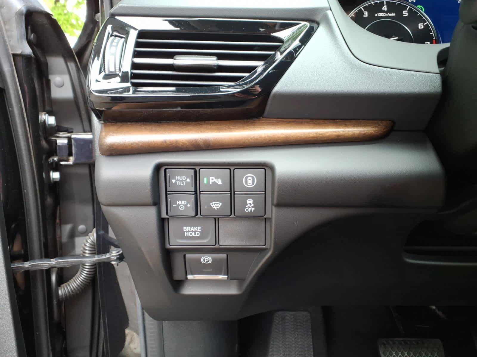 Certified 2024 Acura RDX SH-AWD w/ Advance Package image 28