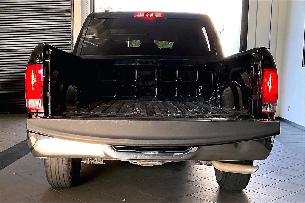 Used 2021 RAM 1500 Classic SLT RWD image 7