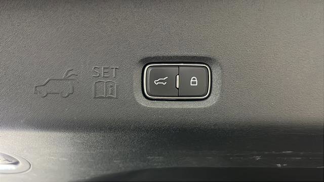 Used 2025 Lincoln Navigator Reserve AWD/4WD image 33