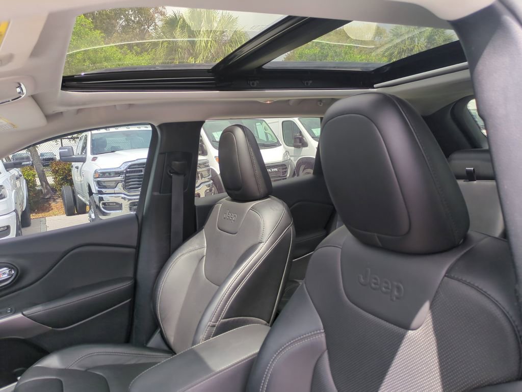 Used 2022 Jeep Cherokee Limited w/ Elite Package image 23