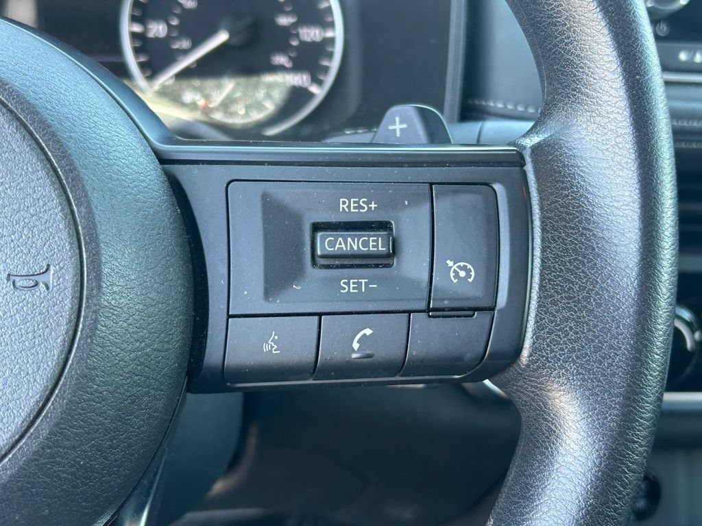Used 2024 Nissan Rogue S AWD/4WD image 19