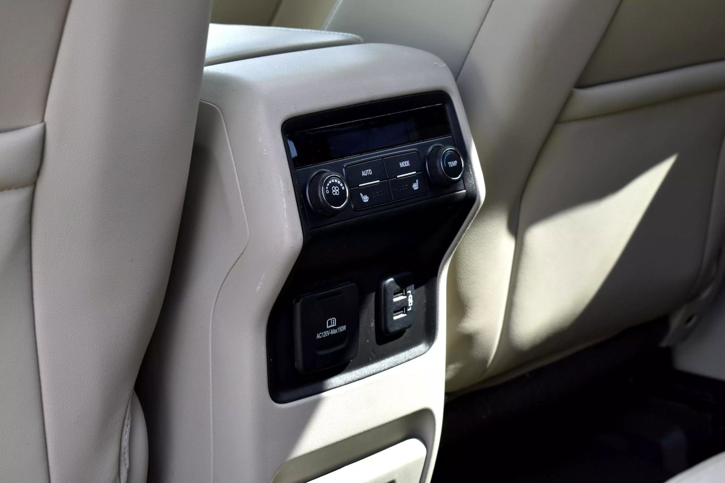 Used 2017 GMC Acadia Denali w/ Technology Package image 22