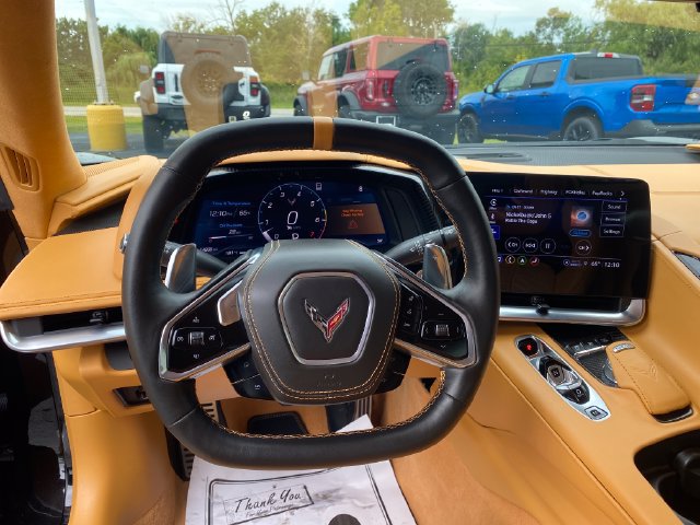 Used 2021 Chevrolet Corvette Stingray Premium Conv w/ Z51 Performance Package RWD image 23