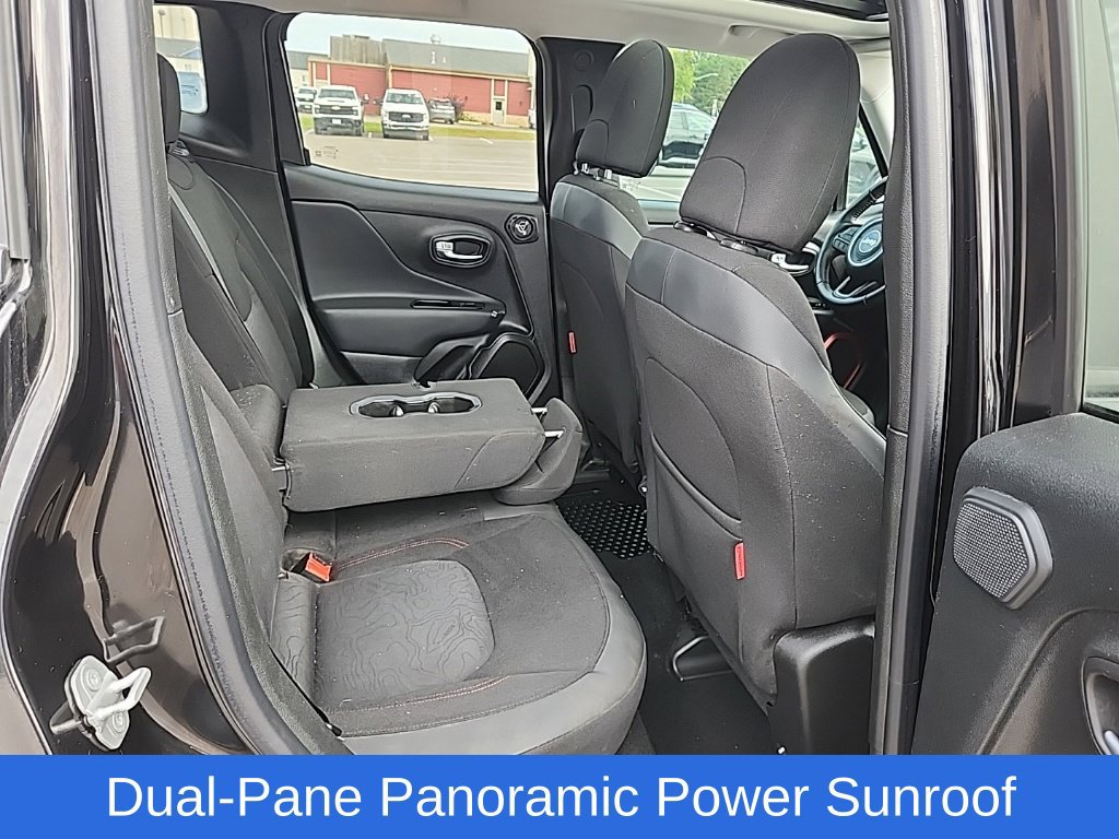 Used 2022 Jeep Renegade Trailhawk w/ Sun/Sound Group AWD/4WD image 17