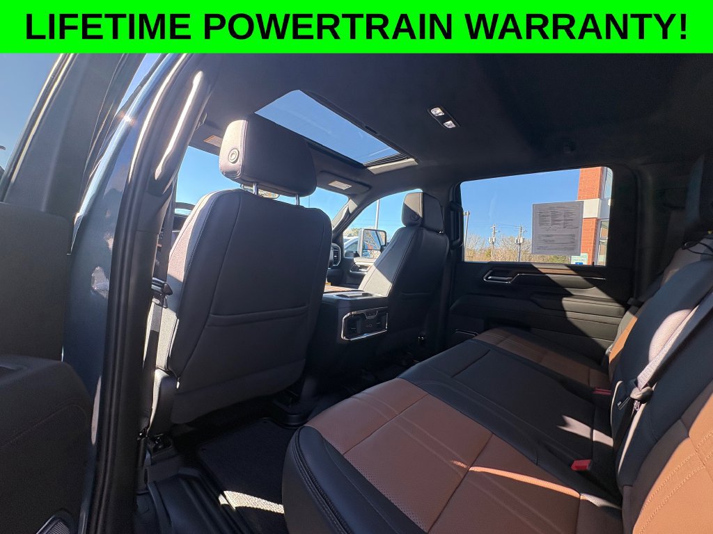 Used 2025 Chevrolet Silverado 2500 High Country w/ Technology Package AWD/4WD image 11