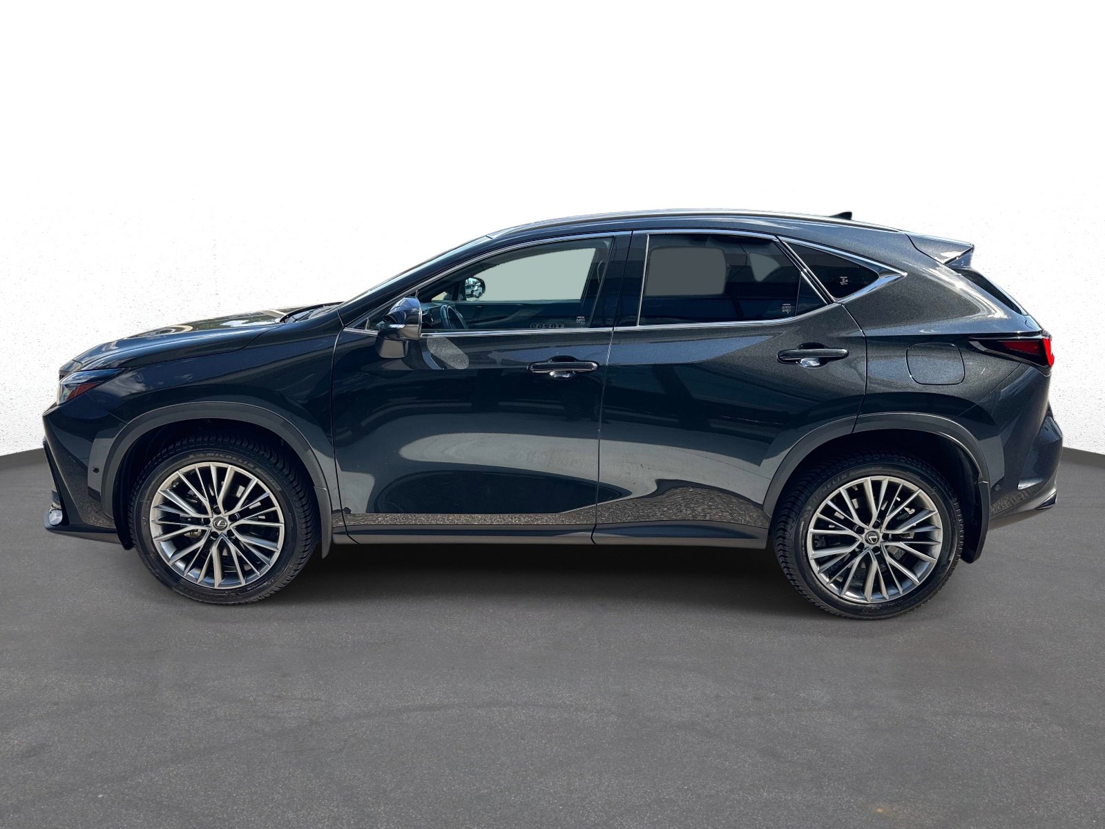 Certified 2022 Lexus NX 350h AWD image 6