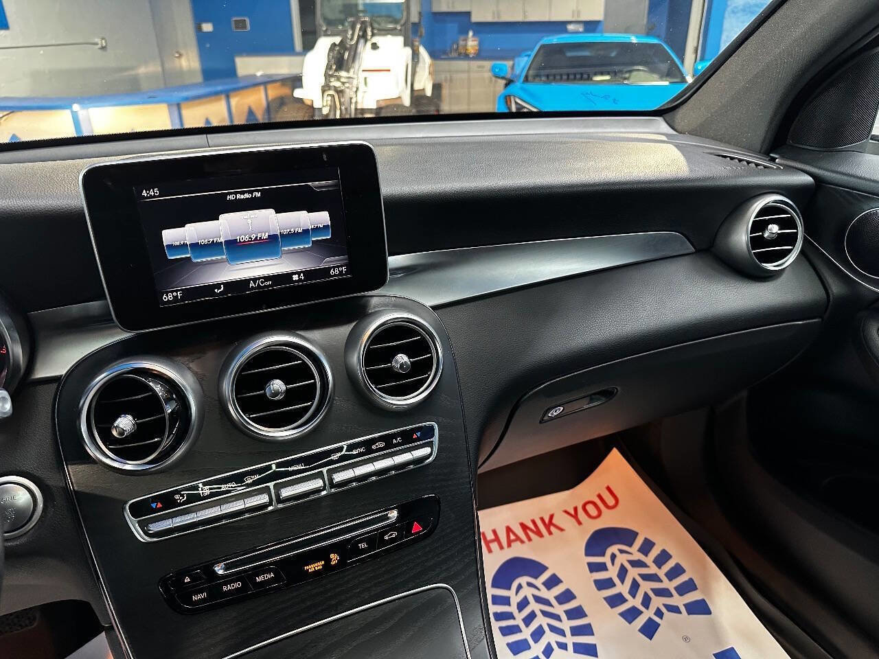 Used 2018 Mercedes-Benz GLC 300 4MATIC image 27