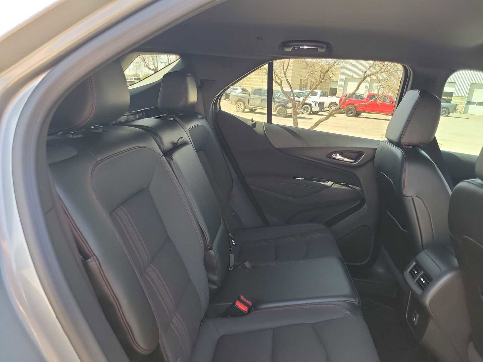 Used 2024 Chevrolet Equinox RS image 9