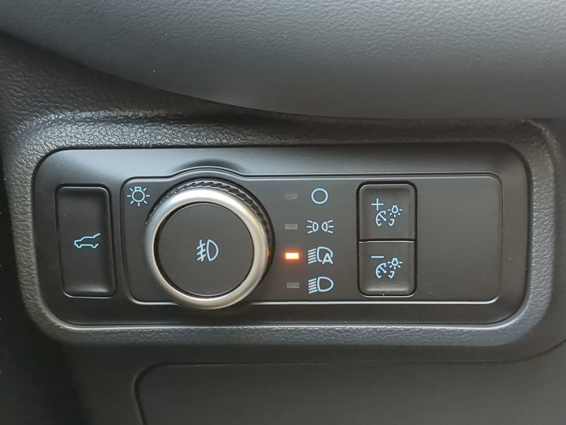 New 2025 Ford Explorer Active w/ Active Comfort Package image 60