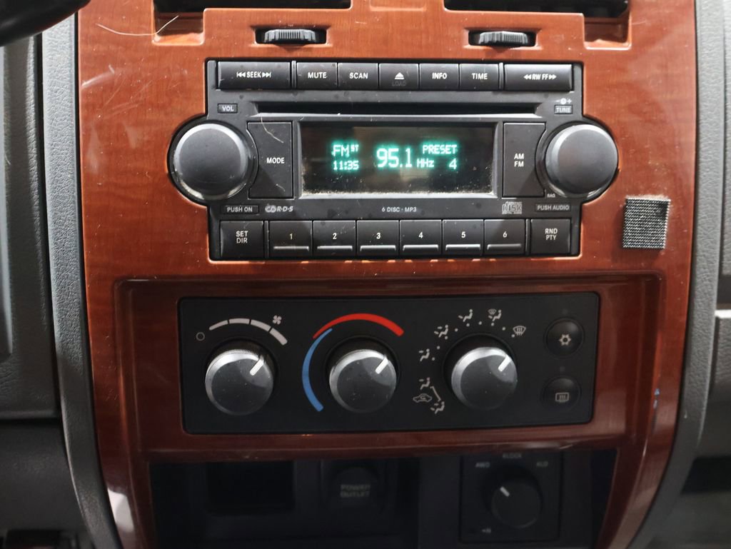 Used 2005 Dodge Dakota SLT image 22