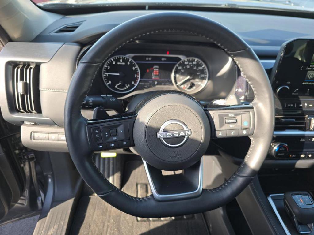 Used 2025 Nissan Pathfinder SL w/ Cargo Package AWD/4WD image 17