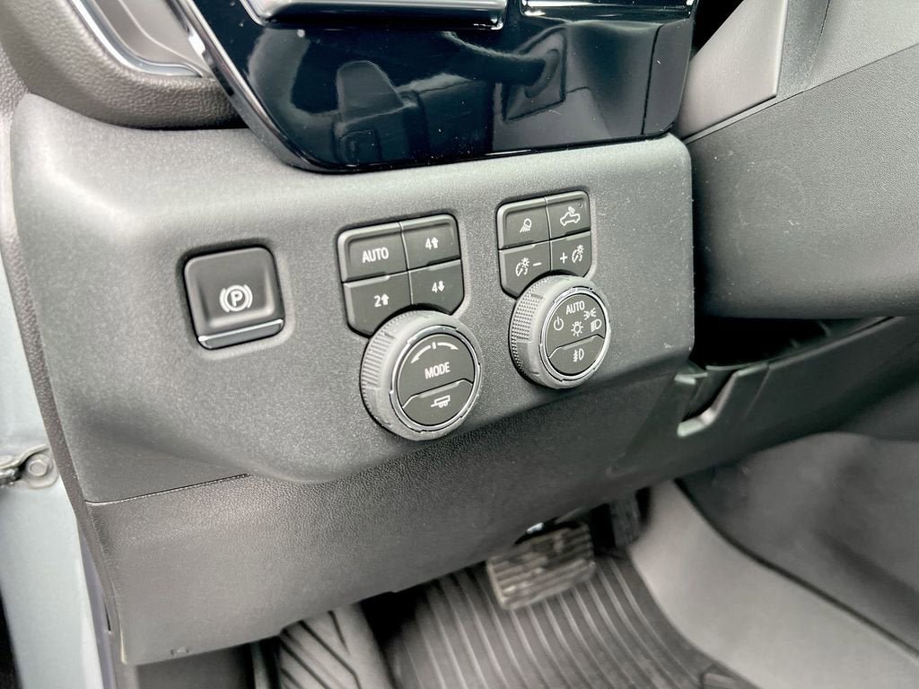 New 2026 Chevrolet Silverado 1500 RST w/ RST All Star Premium Package AWD/4WD image 16