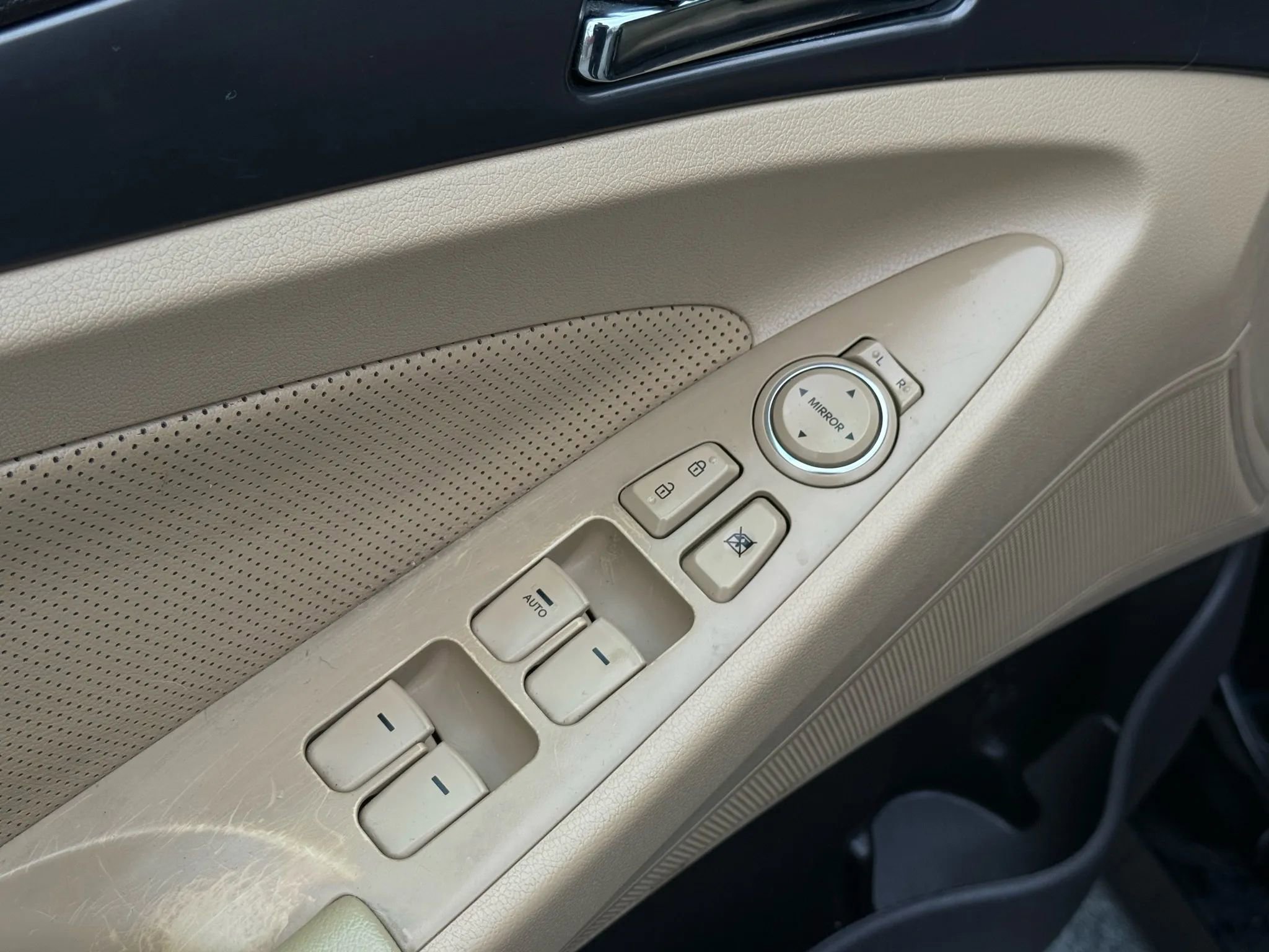 Used 2012 Hyundai Sonata Hybrid w/ Leather Pkg image 20