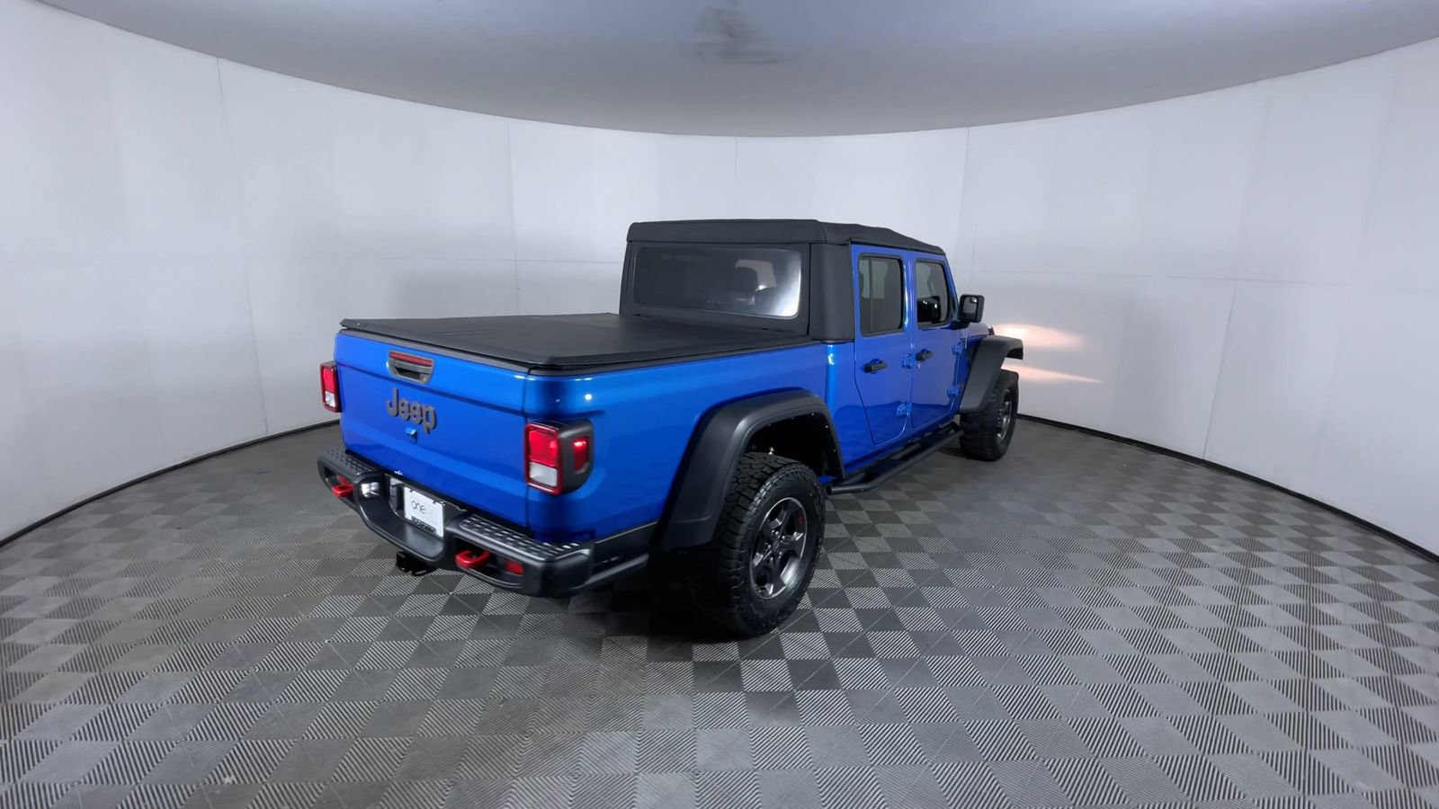 Used 2022 Jeep Gladiator Rubicon w/ Cold Weather Group AWD/4WD image 8
