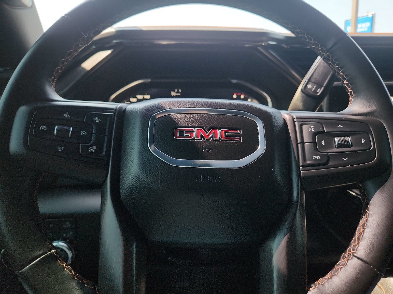 Used 2025 GMC Sierra 2500 AT4 w/ Max Trailering Package AWD/4WD image 19