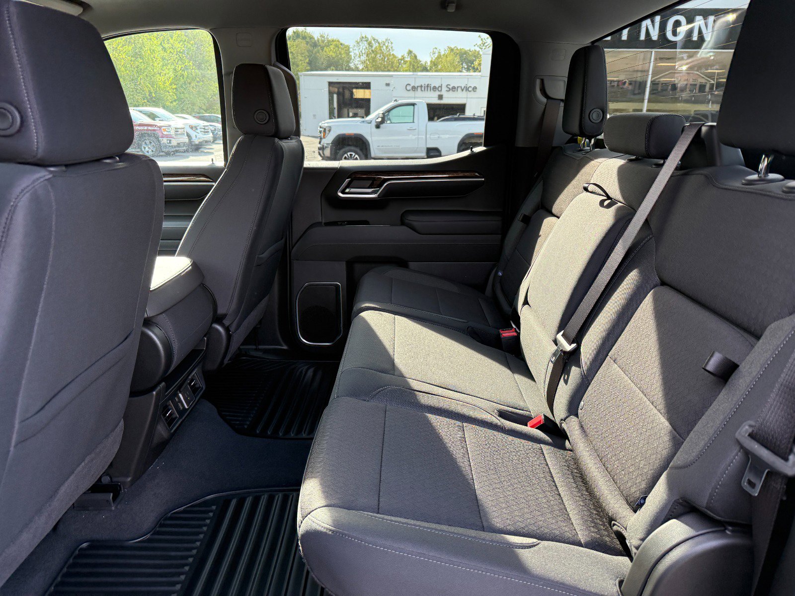 New 2026 GMC Sierra 1500 Elevation image 16