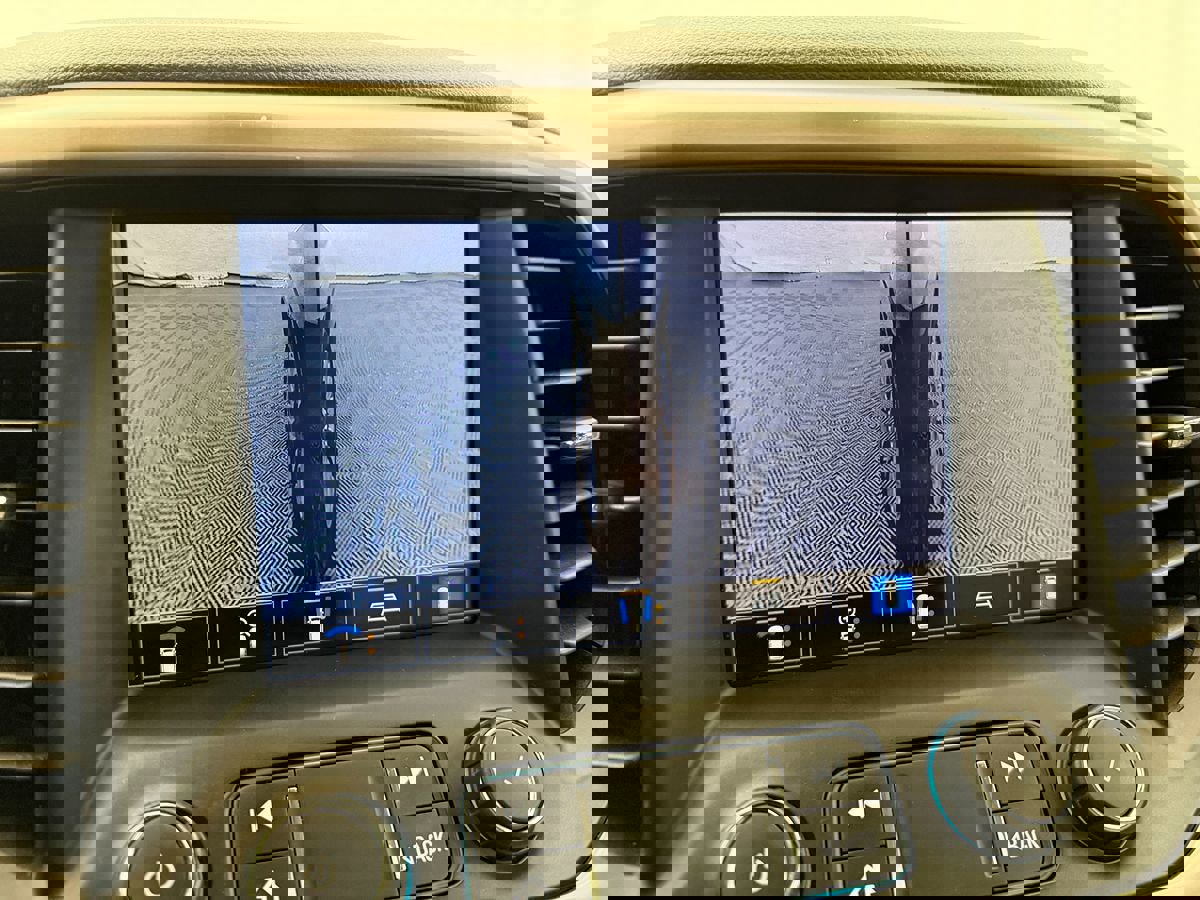 Used 2021 GMC Acadia Denali w/ Denali Technology Package image 28