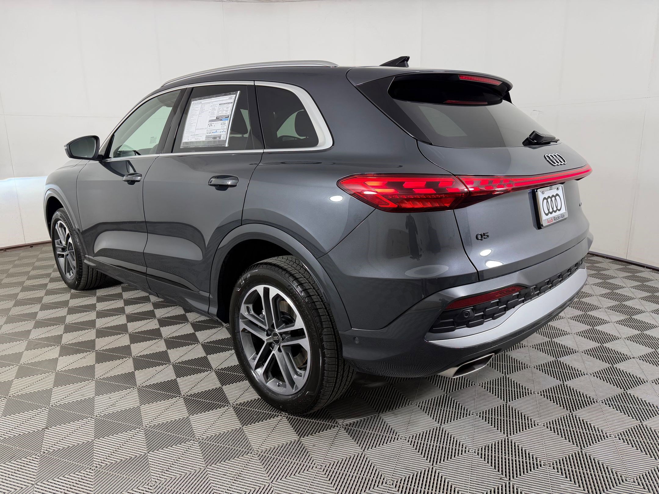 New 2026 Audi Q5 Premium AWD/4WD image 3