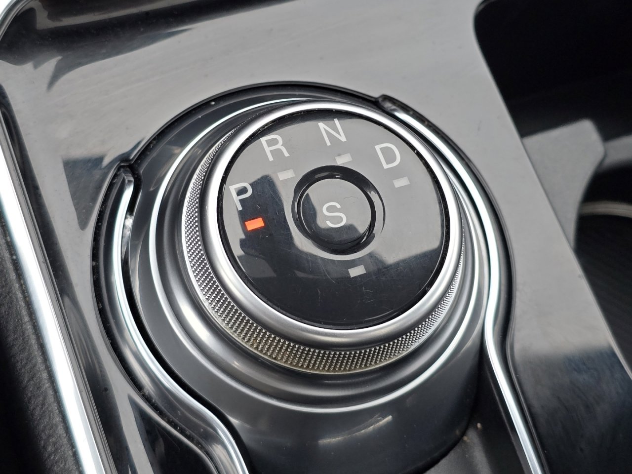 Used 2020 Ford Edge ST w/ Equipment Group 401A image 31