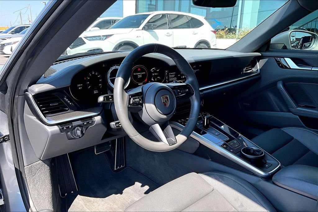 Used 2021 Porsche 911 Carrera RWD image 15