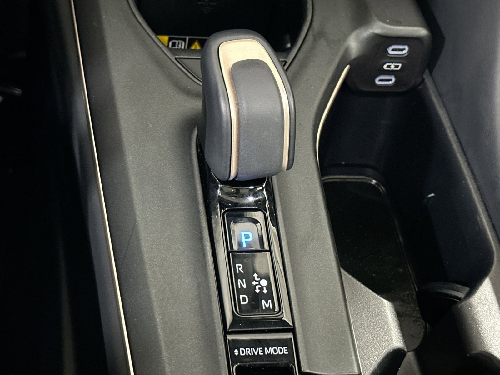 Used 2023 Toyota Crown Platinum image 30