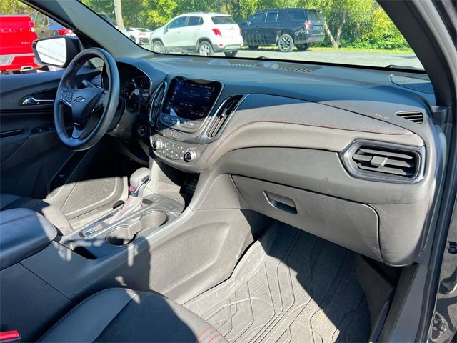 Used 2022 Chevrolet Equinox RS w/ Infotainment Package image 27