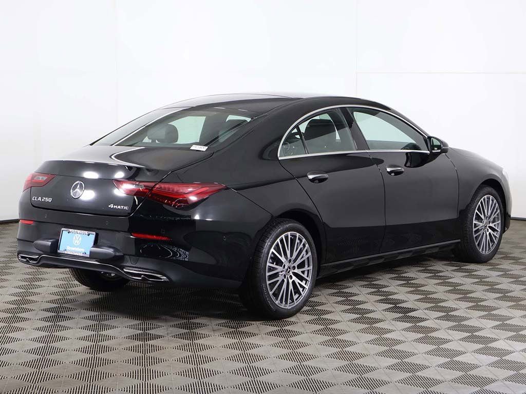 Used 2025 Mercedes-Benz CLA 250 4MATIC image 9