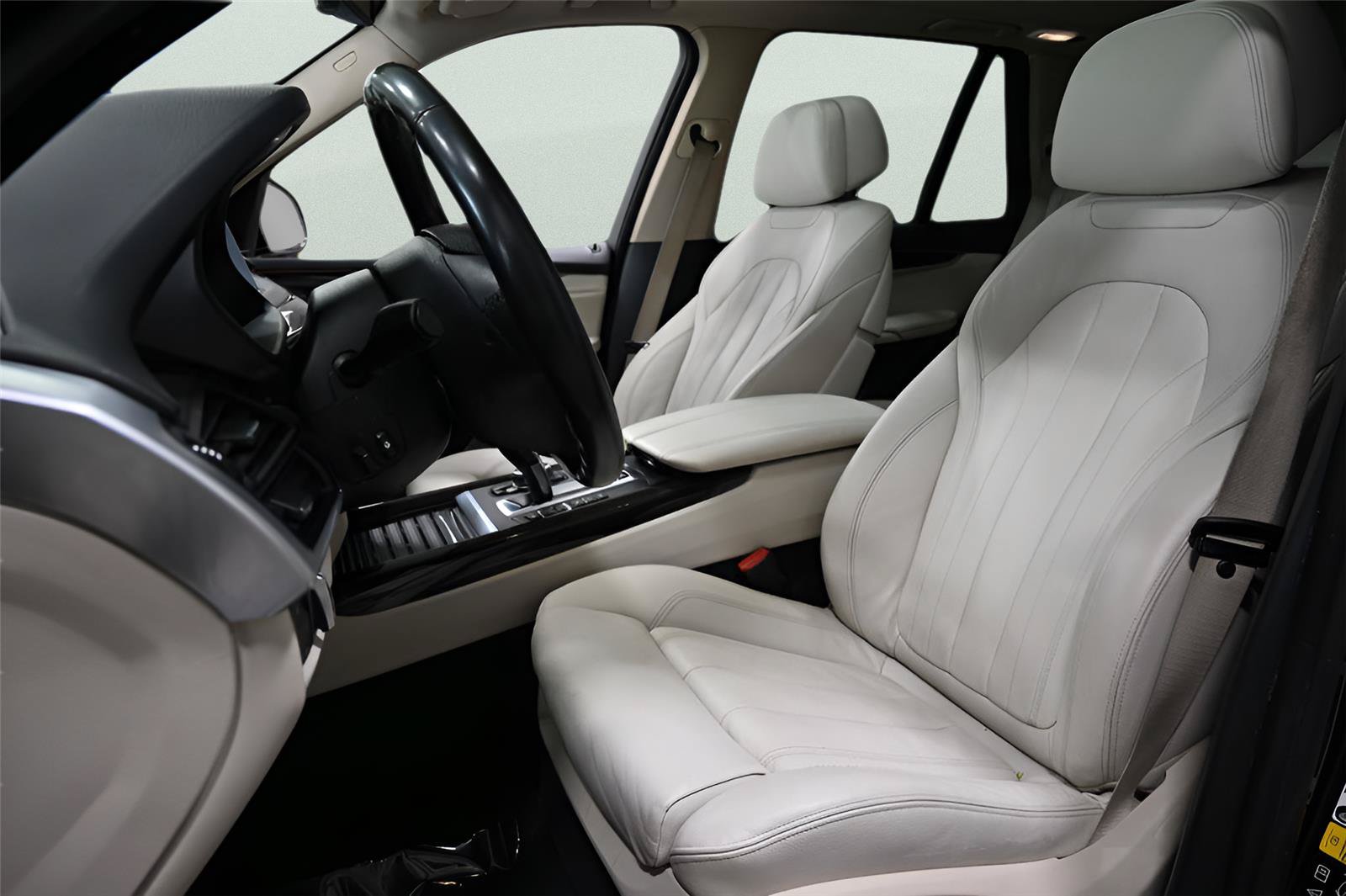 Used 2016 BMW X5 xDrive35i AWD/4WD image 12