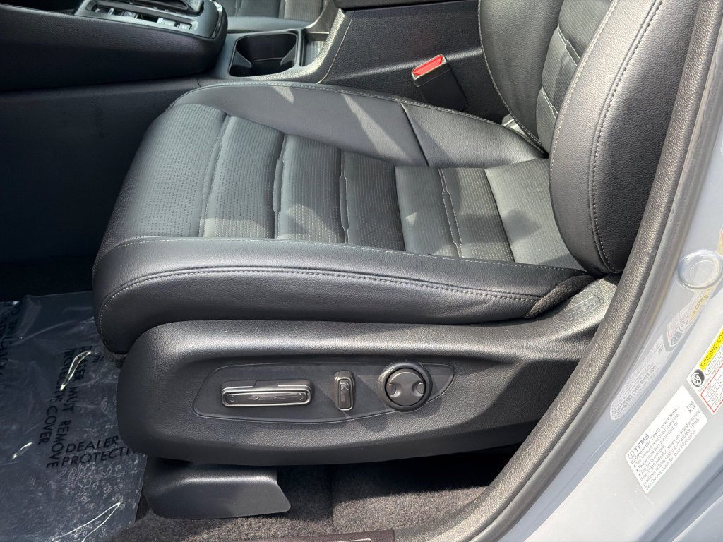 Used 2025 Honda CR-V EX-L image 16