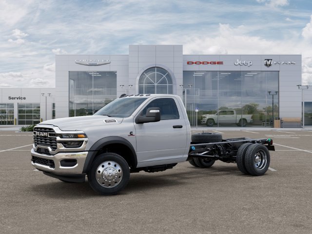 New 2026 RAM 4500 Tradesman w/ Chrome Appearance Group RWD image 2