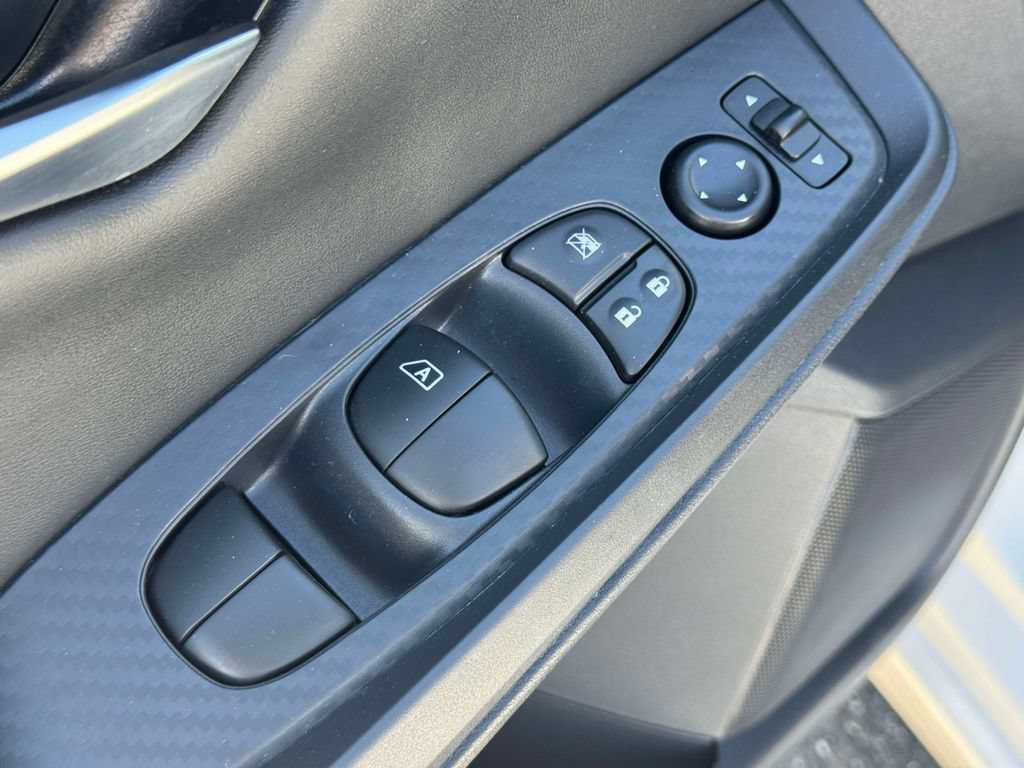 Used 2023 Nissan Sentra SV FWD image 16
