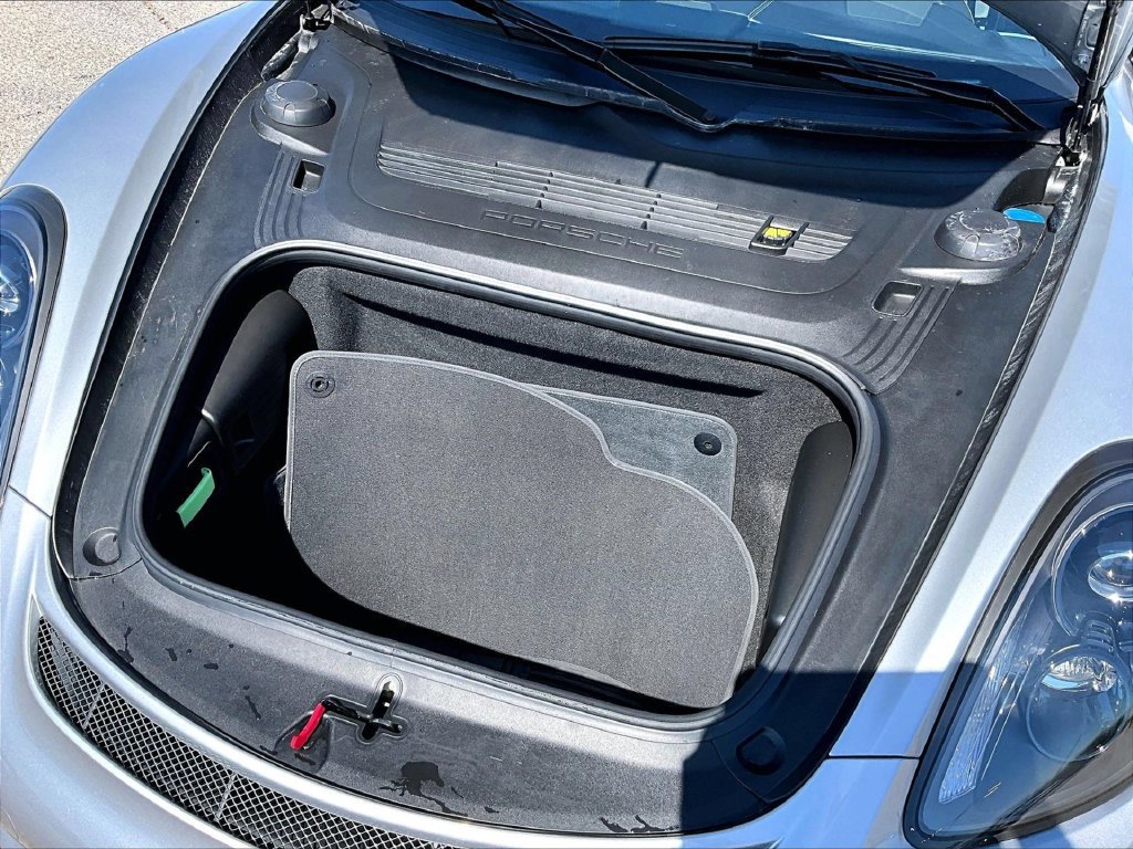 Certified 2016 Porsche Cayman GT4 RWD image 24