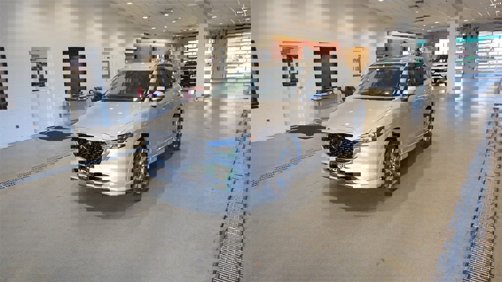 New 2025 MAZDA CX-5 AWD 2.5 S w/ Premium Plus Pkg image 2