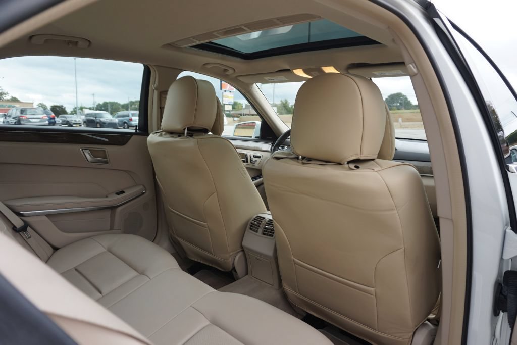 Used 2015 Mercedes-Benz E 350 Sedan image 25