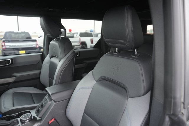 Used 2022 Ford Bronco Black Diamond w/ Sasquatch Package image 10