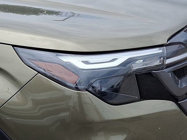 Certified 2025 Subaru Forester Premium AWD/4WD image 25