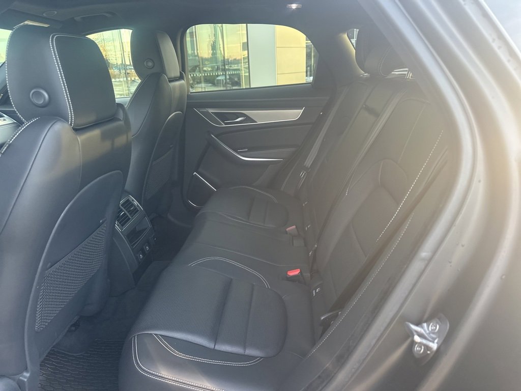 Certified 2026 Jaguar F-PACE R-Dynamic S image 11