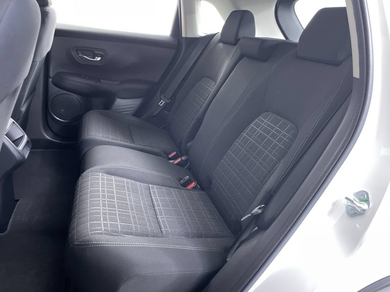 Used 2023 Honda HR-V LX image 19