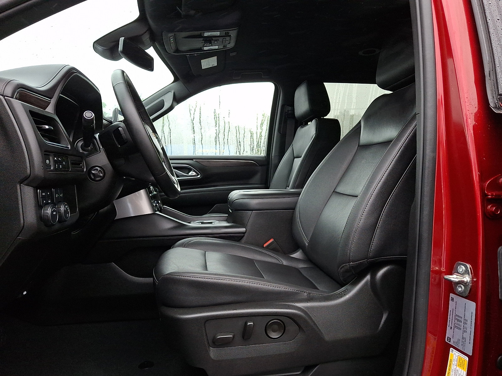 Used 2023 Chevrolet Tahoe LT w/ Luxury Package AWD/4WD image 14
