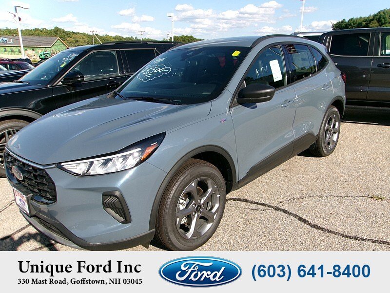 New 2026 Ford Escape ST-Line w/ Tech Pack #1 AWD/4WD image 1