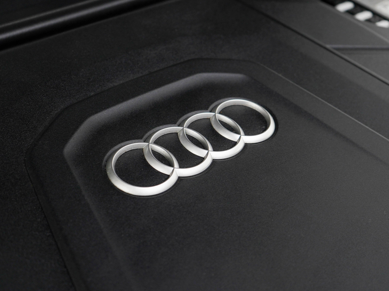 Used 2025 Audi Q7 3.0T Premium Plus image 37